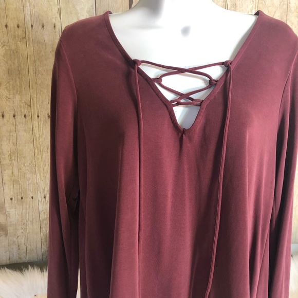 NWOT Tie Up Front V-Neck Long Sleeve Top - Picture 2 of 4